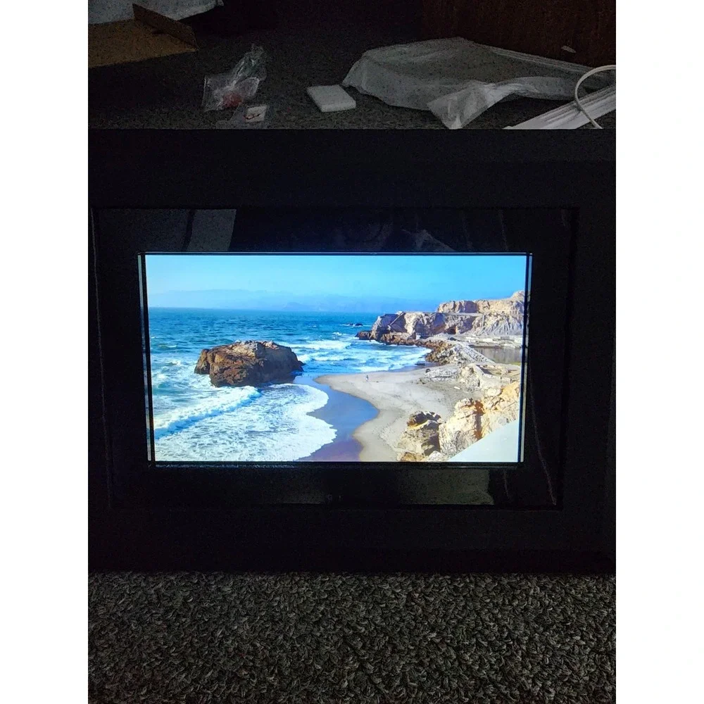Kodak EasyShare SV811 8 High Resolution Digital Picture Frame W/Remote‎ Control